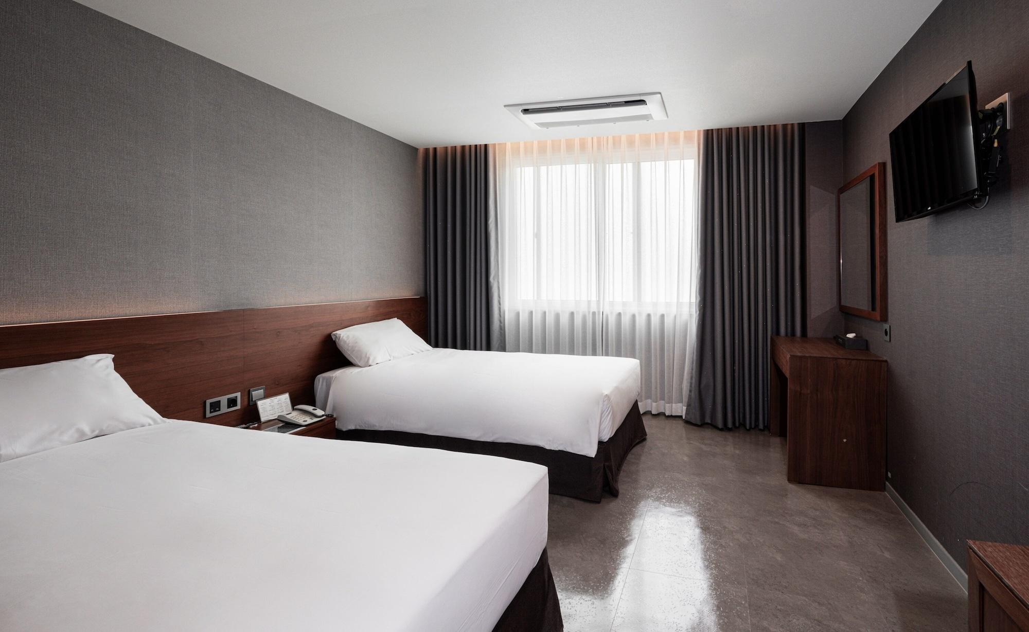 Itaewon Crown Hotel Сеул Екстер'єр фото