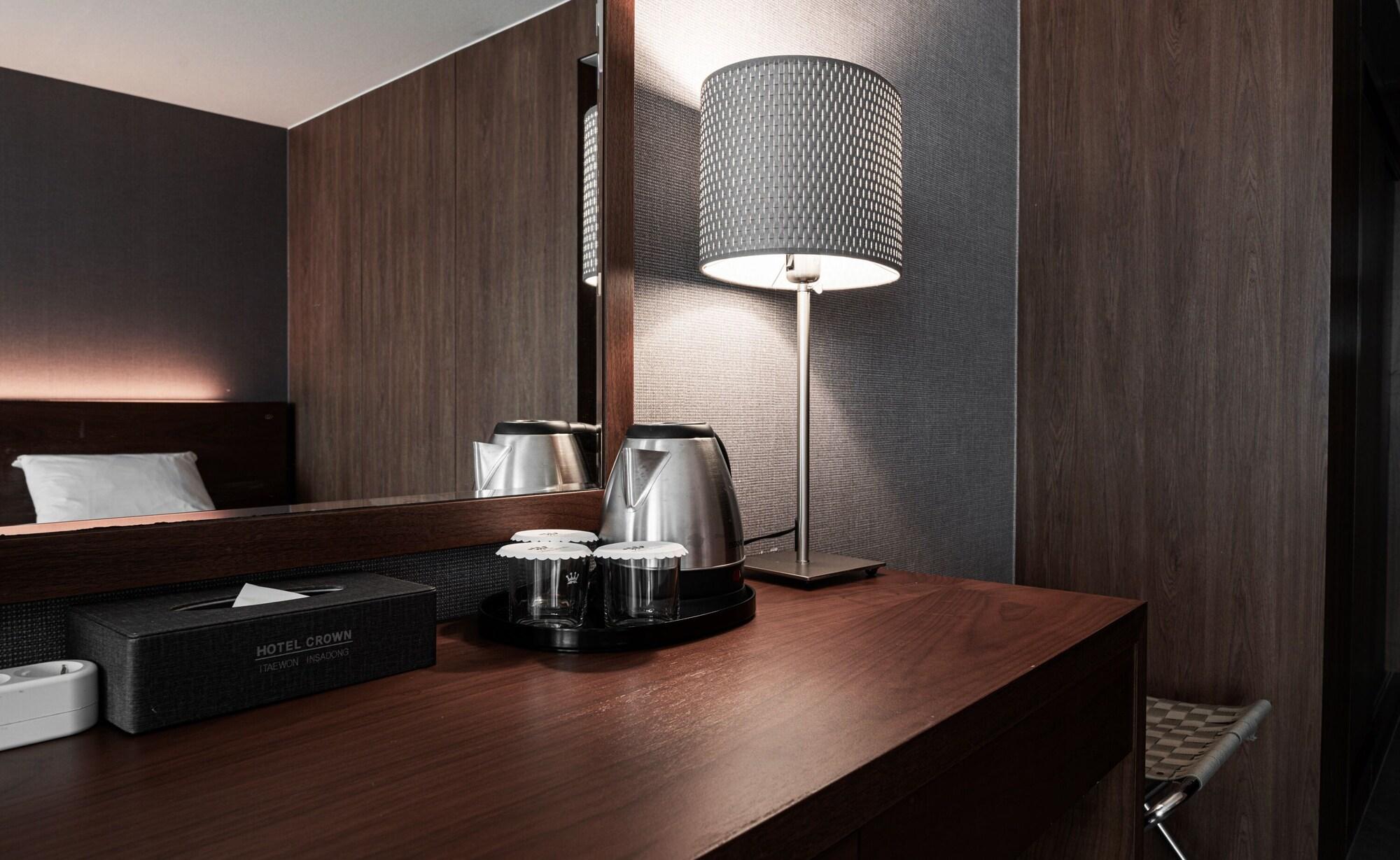 Itaewon Crown Hotel Сеул Екстер'єр фото