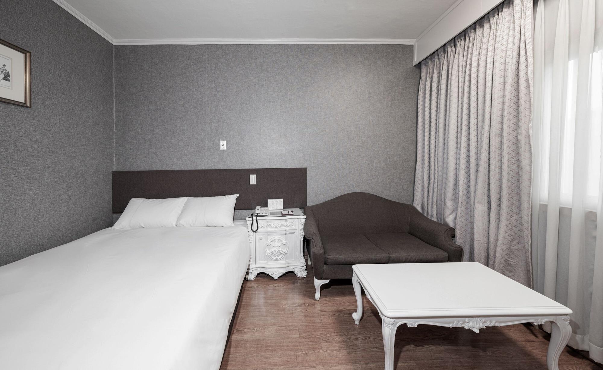 Itaewon Crown Hotel Сеул Екстер'єр фото