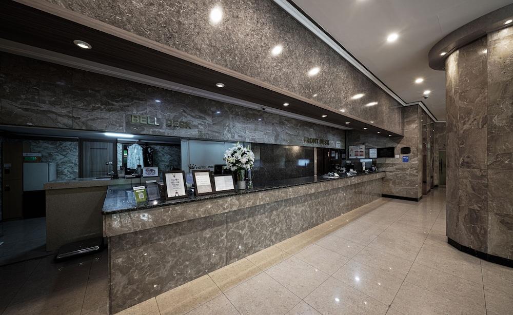 Itaewon Crown Hotel Сеул Екстер'єр фото