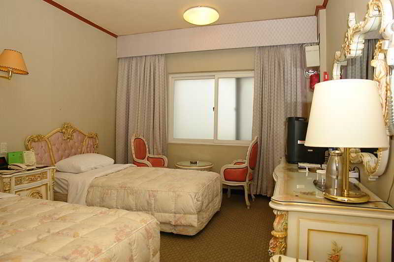 Itaewon Crown Hotel Сеул Екстер'єр фото